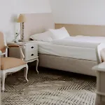 أرت فندق 4*