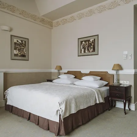 Art Hotel 4*