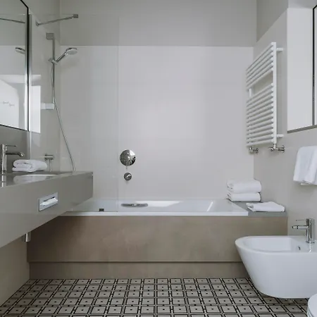 Art Hotel 4*