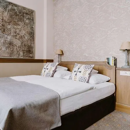 Otel Art 4*
