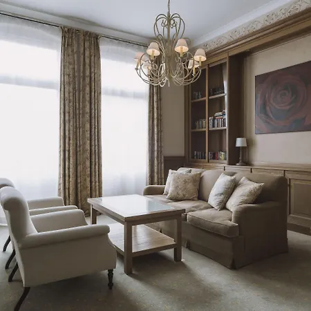 Art Hotel 4*
